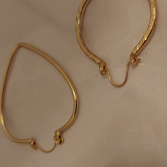 Vtg Goldplated Hoop Earrings - Picture 6 of 6
